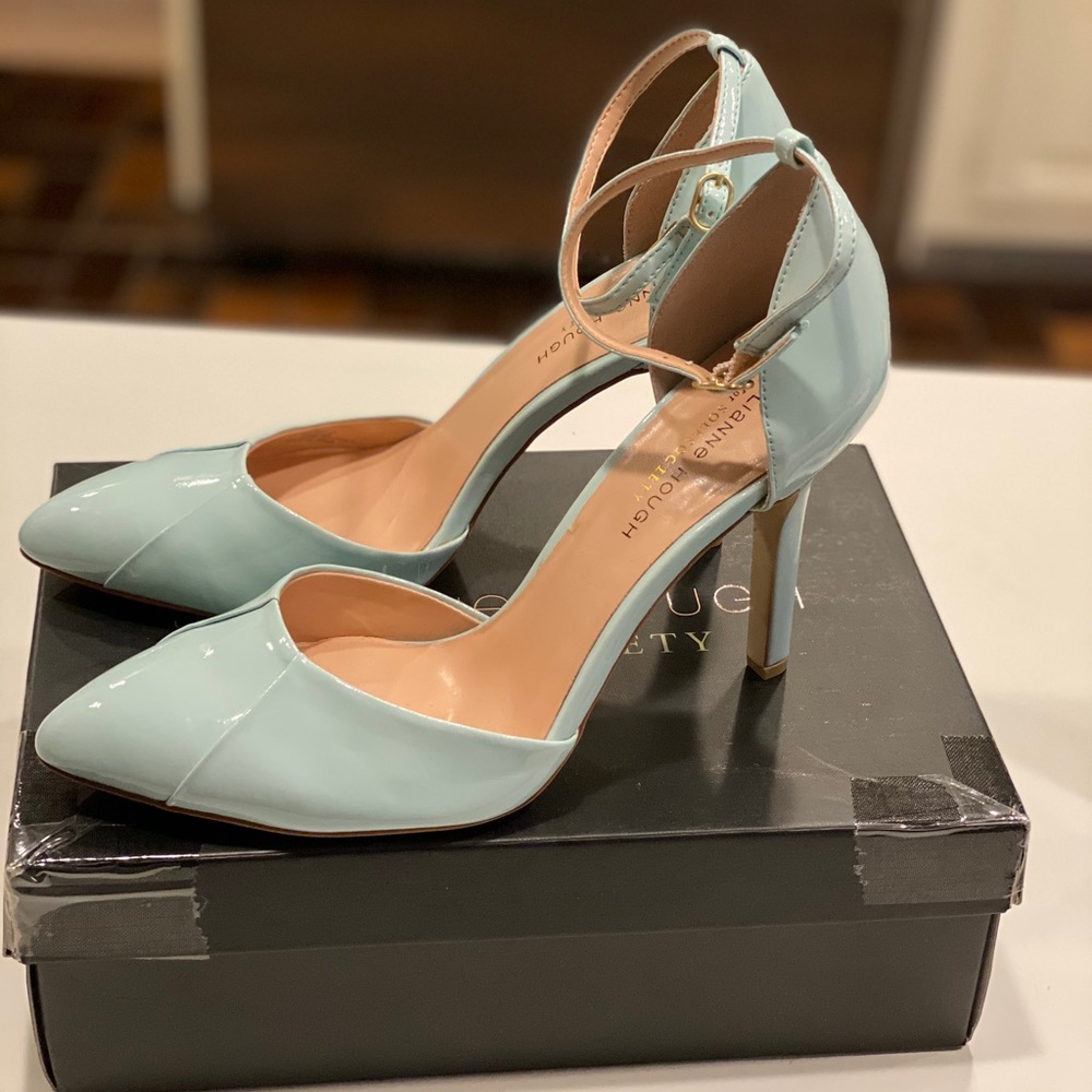 Julianne Hough for Sole Society: Giselle
